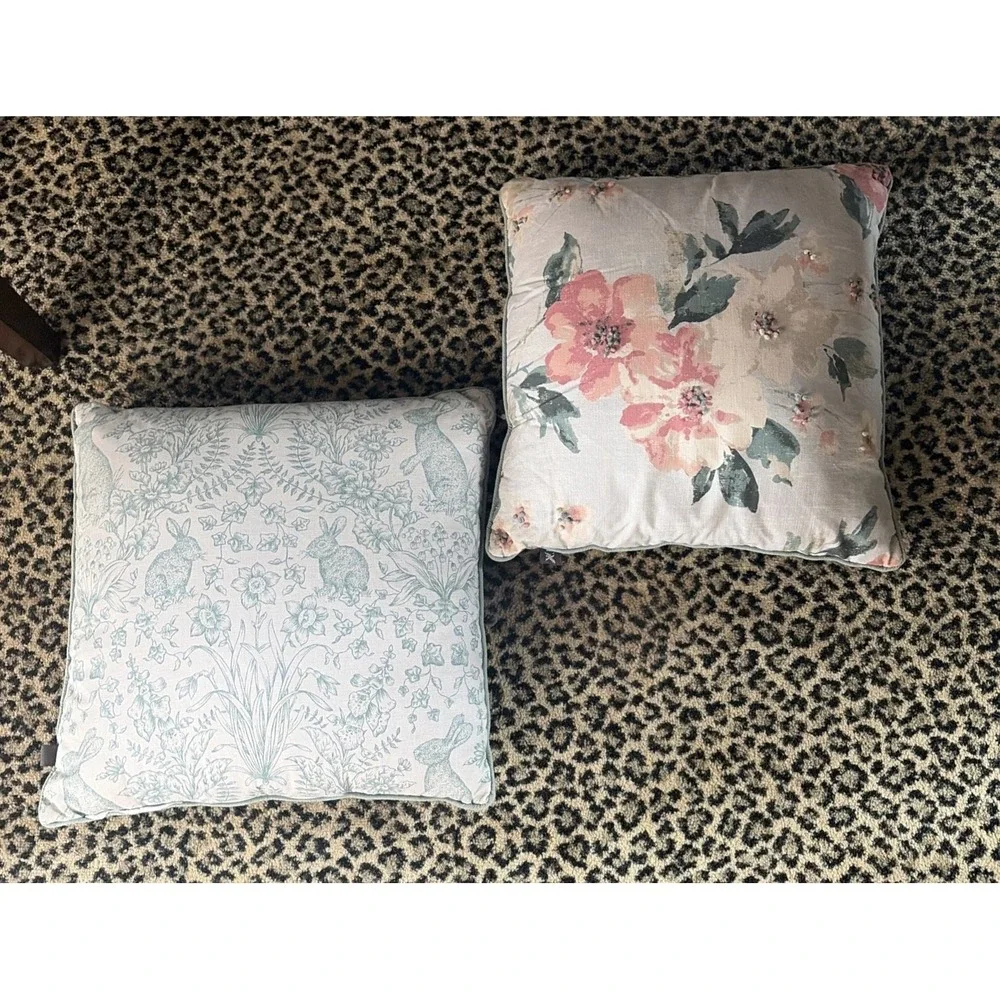 My Texas House‎ Set 2 Reversible Bunny Floral Throw Pillows 17x17 Spring Cottage